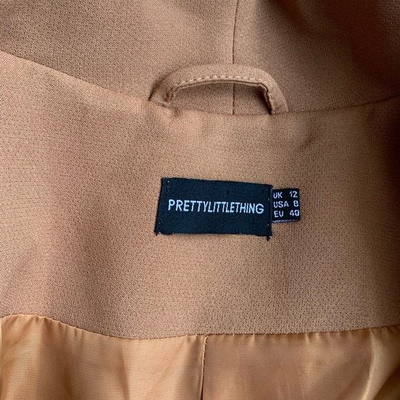 💎5/$25💎 Pretty Little Thing Camel Blazer - Picture 6 of 8